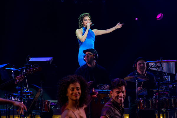 Photo Coverage: Gloria and Emilio Estefan Join Cast of ON YOUR FEET for Final Broadway Bows! Image