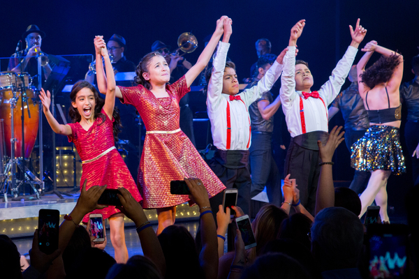 Photo Coverage: Gloria and Emilio Estefan Join Cast of ON YOUR FEET for Final Broadway Bows! 