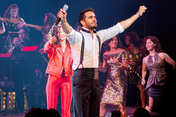 Photo Coverage: Gloria and Emilio Estefan Join Cast of ON YOUR FEET for Final Broadway Bows! Image