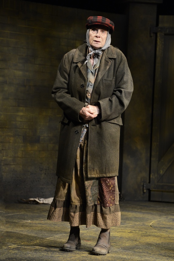 Photo Flash: First Look at THE LADY IN THE VAN at Theatre Royal Bath Image