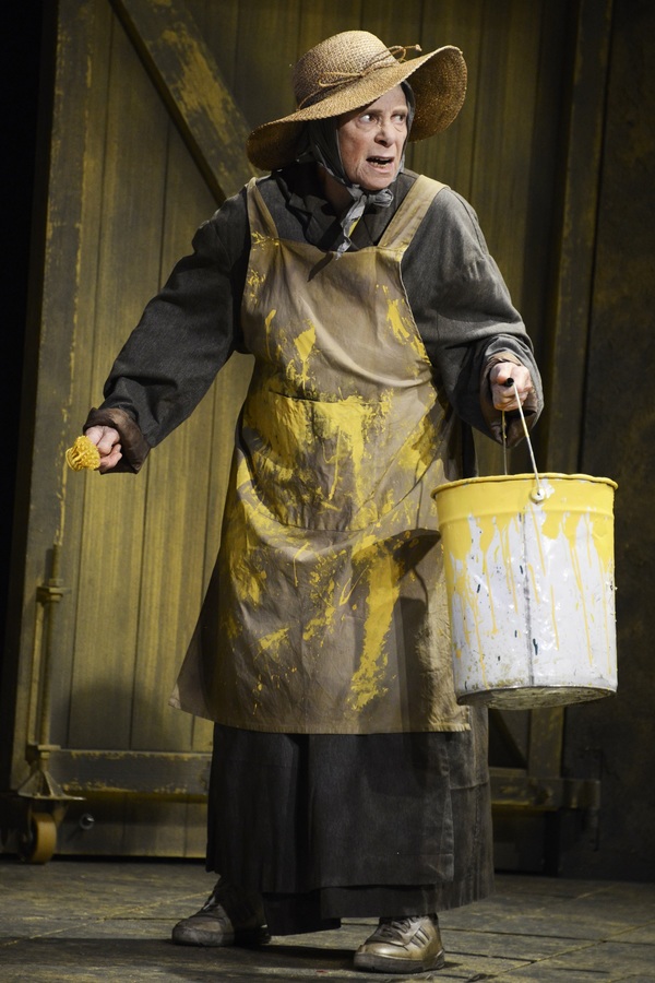 Photo Flash: First Look at THE LADY IN THE VAN at Theatre Royal Bath Image