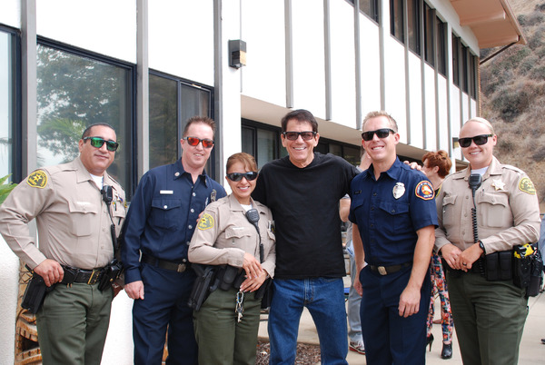 Photo Flash: Stage and Screen Personalities Gather To Save Lives Image