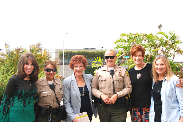 Photo Flash: Stage and Screen Personalities Gather To Save Lives Image