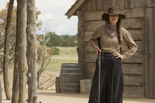 Photo Flash: Welcome to No Man's Land - Netflix Shares First Look at GODLESS Image