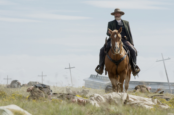 Photo Flash: Welcome to No Man's Land - Netflix Shares First Look at GODLESS Image