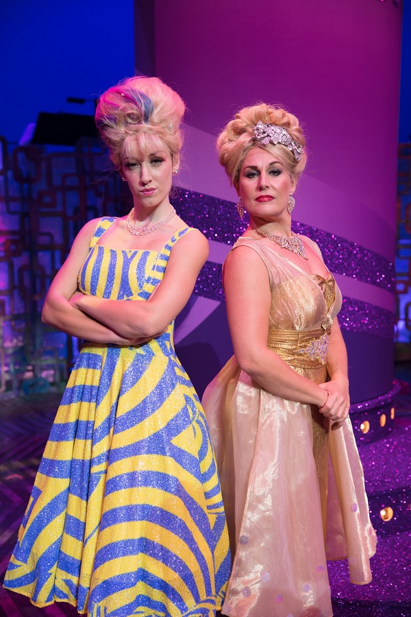Photo Flash: Welcome to the 60s! First Look at HAIRSPRAY UK Tour Image
