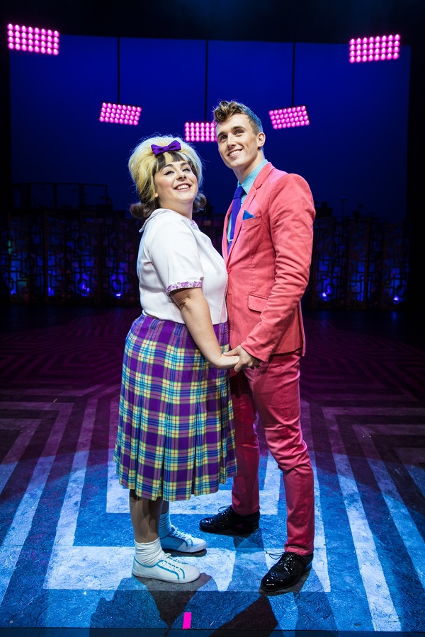 Photo Flash: Welcome to the 60s! First Look at HAIRSPRAY UK Tour Image
