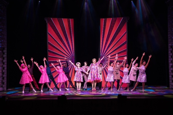 Photo Flash: Welcome to the 60s! First Look at HAIRSPRAY UK Tour Image