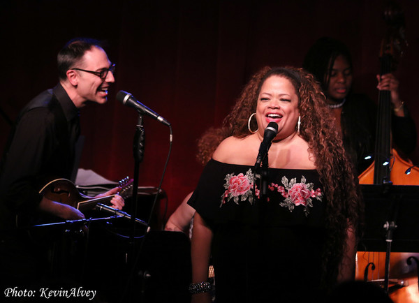Photo Flash: Natalie Douglas Tributes Linda Ronstadt at Birdland Image
