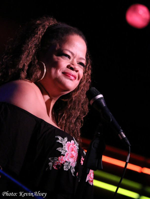 Photo Flash: Natalie Douglas Tributes Linda Ronstadt at Birdland Image