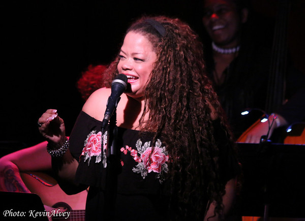 Photo Flash: Natalie Douglas Tributes Linda Ronstadt at Birdland Image