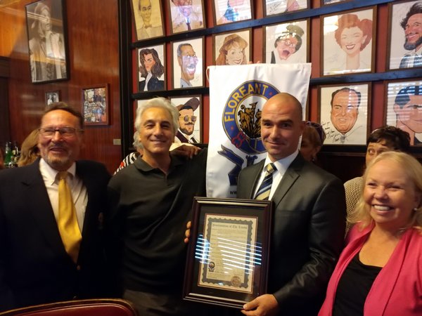 Photo Flash: The Lambs Proclaims Sardi's Its Favorite Watering Hole Image