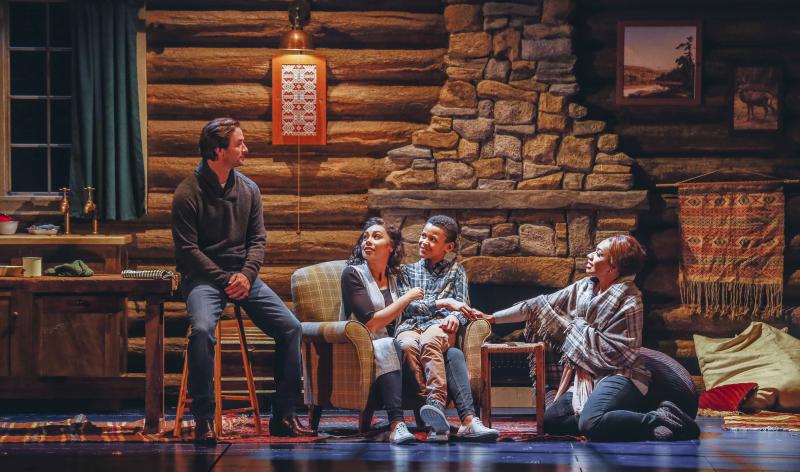 Review: THE BODYGUARD at Regent Theatre Image