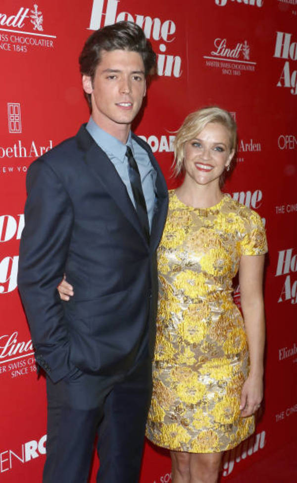Photo Flash: Reese Witherspoon & More Attend HOME AGAIN NY Premiere Image