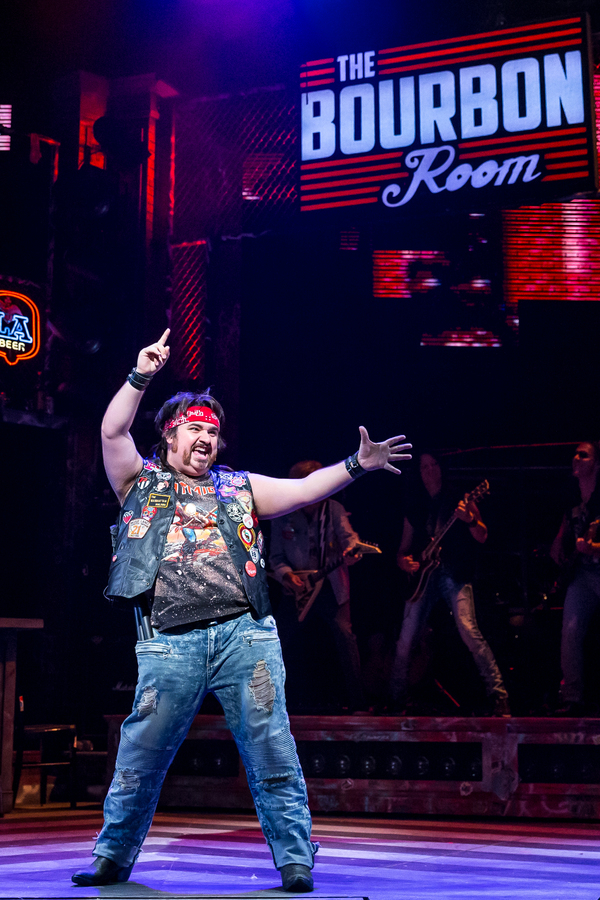 Photo Flash: First Look - ROCK OF AGES Hits Drury Lane Theatre with Its Best Shot Image