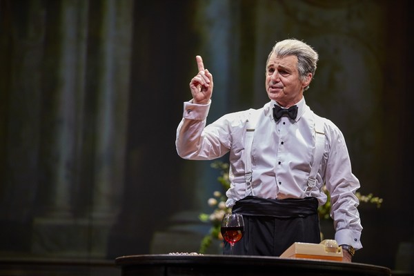 Photo Flash: First Look at OSLO at the National Theatre Image