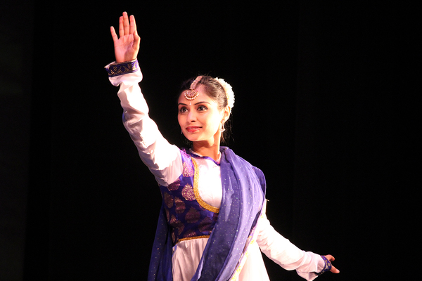 Photo Flash: MainStage Irving-Las Colinas Opens Season with RANG DE! COLOR ME INDIA! Image