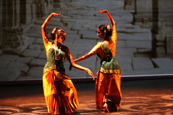Photo Flash: MainStage Irving-Las Colinas Opens Season with RANG DE! COLOR ME INDIA! Image