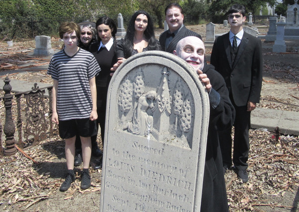 Photo Flash: Chanticleers Theater Goes Spooky with THE ADDAMS FAMILY Image