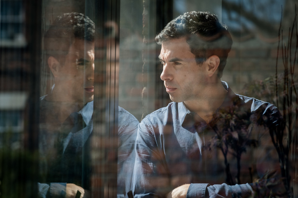 Photo Flash: Netflix Shares First Look at Harlan Coben Crime Thriller THE FIVE Image