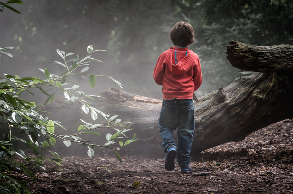 Photo Flash: Netflix Shares First Look at Harlan Coben Crime Thriller THE FIVE Image
