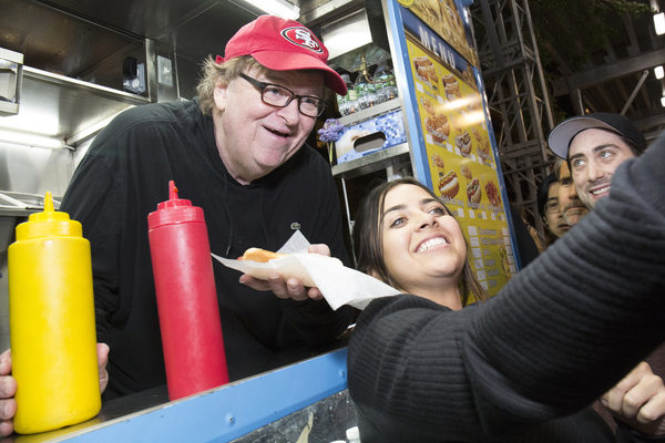 Photo Flash: Michael Moore Treats THE TERMS OF MY SURRENDER Audience to Free Hot Dogs Image