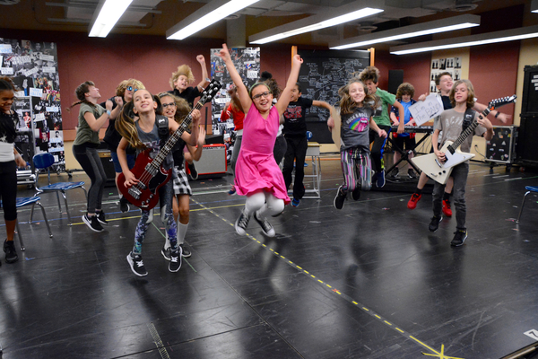 Photo Coverage: SCHOOL OF ROCK Touring Company Meets The Press Image