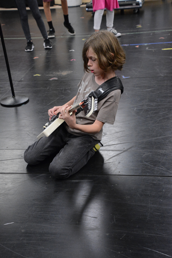 Photo Coverage: SCHOOL OF ROCK Touring Company Meets The Press Image