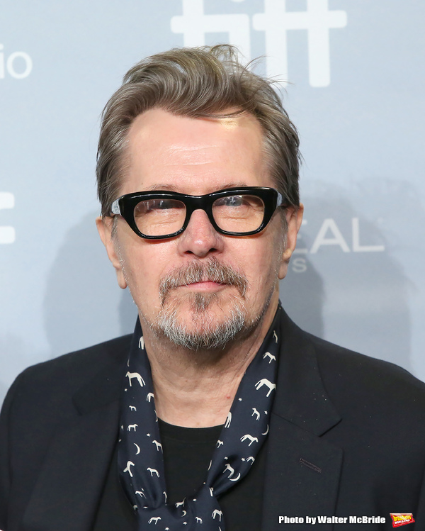 Photo Coverage: Kristin Scott Thomas & More Attend TIFF Premiere of DARKEST HOUR Image
