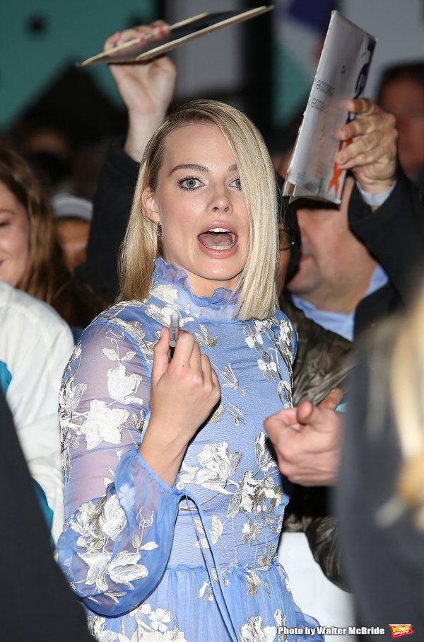 Photo Coverage: Margot Robbie & More Attend I, TONYA Premiere at Toronto Film Fest Image