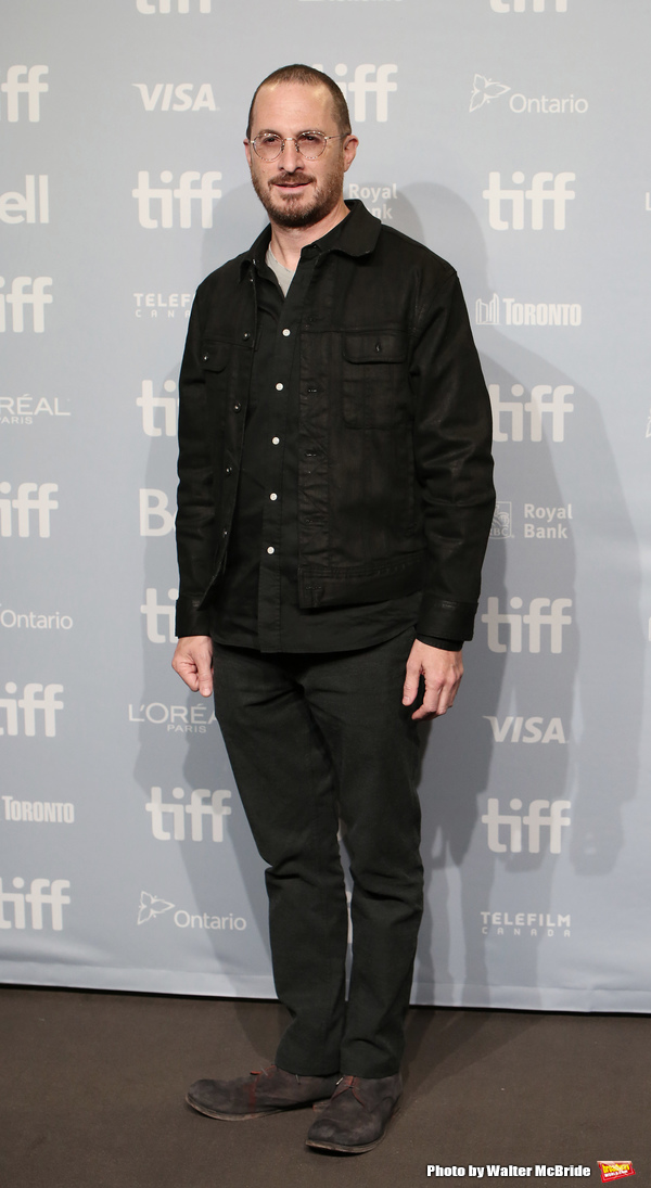 Photo Coverage: Jennifer Lawrence & More Attend MOTHER! Press Photo Call at TIFF Image