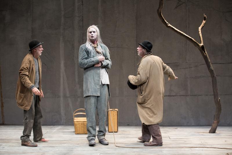 Review: Nothing is Everything in Soulpepper's WAITING FOR GODOT Image