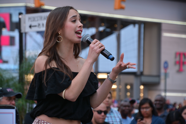 Photo Coverage: Lin-Manuel Miranda, Mandy Gonzalez and More Attend VIVA BROADWAY! Image