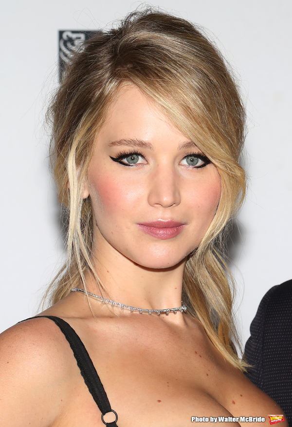 Photo Coverage: Jennifer Lawrence, Javier Bardem and More Attend MOTHER! Premiere Image