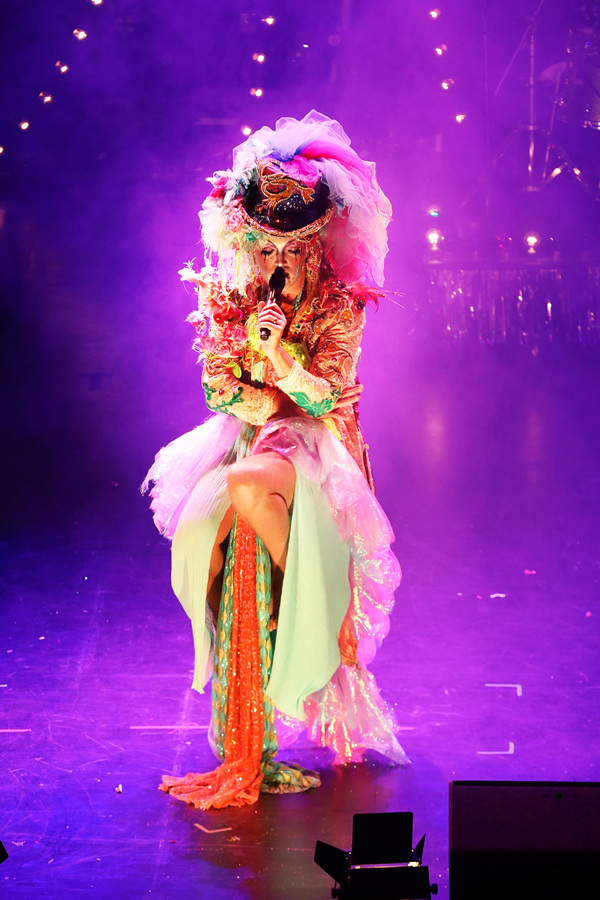 Photo Flash: Taylor Mac's A 24-DECADE HISTORY OF POPULAR MUSIC Arrives at the Curran in Style Image