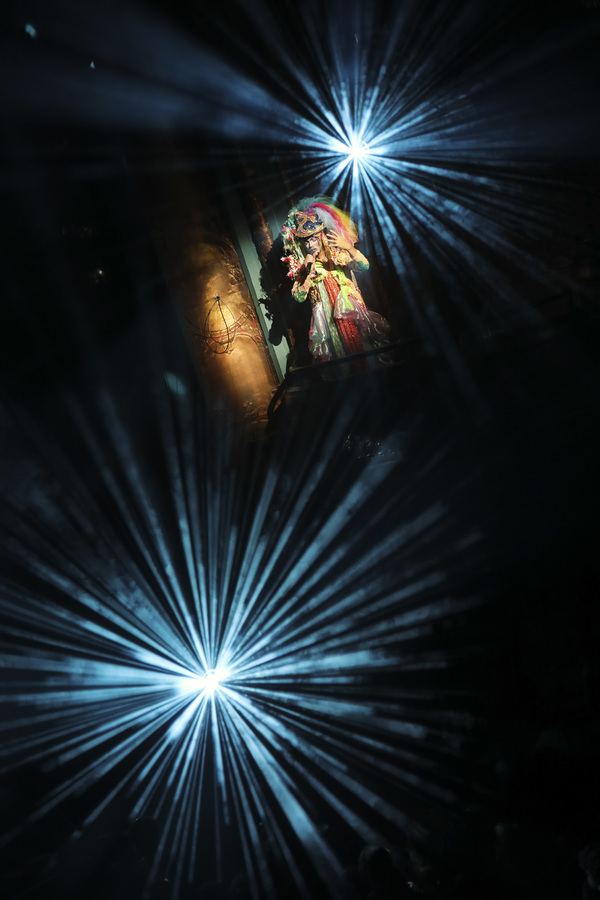 Photo Flash: Taylor Mac's A 24-DECADE HISTORY OF POPULAR MUSIC Arrives at the Curran in Style Image
