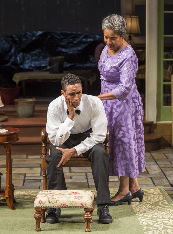 Photo Flash: First Look at Phylicia Rashad in HEAD OF PASSES at the Taper Image