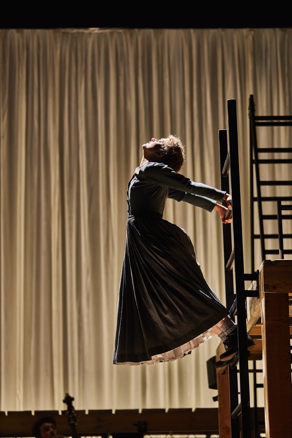 Interview: Director Sally Cookson Talks JANE EYRE Image