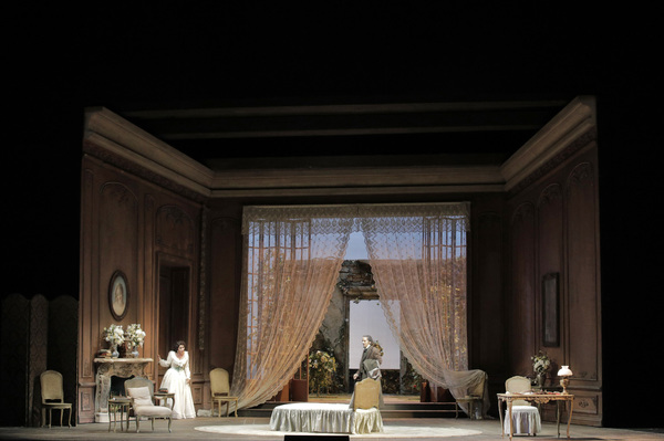 Photo Flash: San Francisco Opera Mounts LA TRAVIATA Image