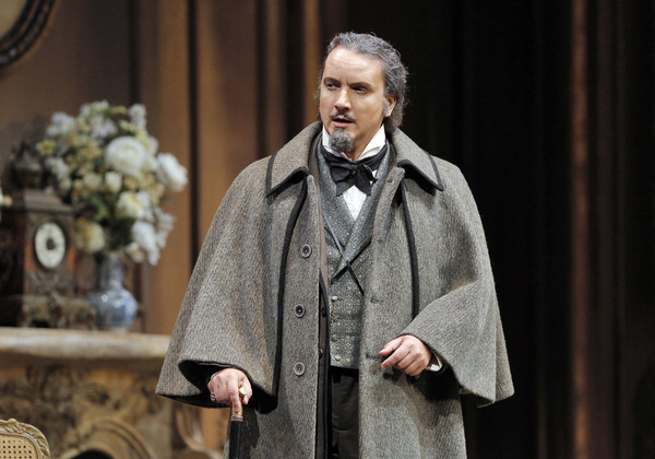 Photo Flash: San Francisco Opera Mounts LA TRAVIATA Image