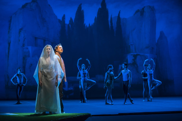 Photo Flash: ORPHEE ET EURYDICE Opens Tonight at Lyric Opera 