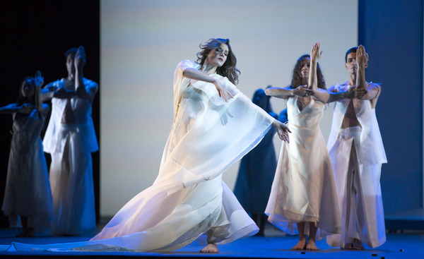 Photo Flash: ORPHEE ET EURYDICE Opens Tonight at Lyric Opera 