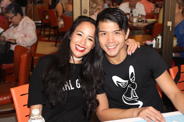 Photo Coverage: Meet the Celebrities at the 2017 BC/EFA Flea Market Autograph Table! Image