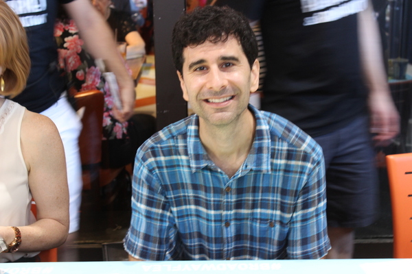 Photo Coverage: Meet the Celebrities at the 2017 BC/EFA Flea Market Autograph Table! Image