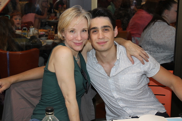 Photo Coverage: Meet the Celebrities at the 2017 BC/EFA Flea Market Autograph Table! Image