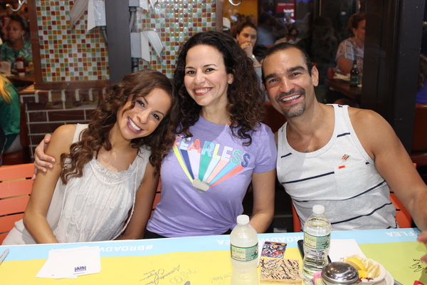 Photo Coverage: Meet the Celebrities at the 2017 BC/EFA Flea Market Autograph Table! Image