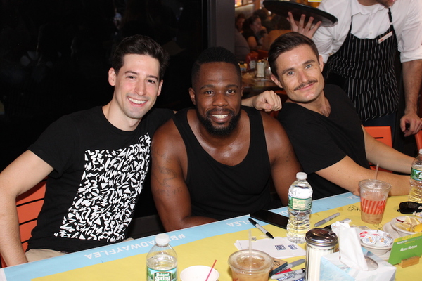 Photo Coverage: Meet the Celebrities at the 2017 BC/EFA Flea Market Autograph Table! Image