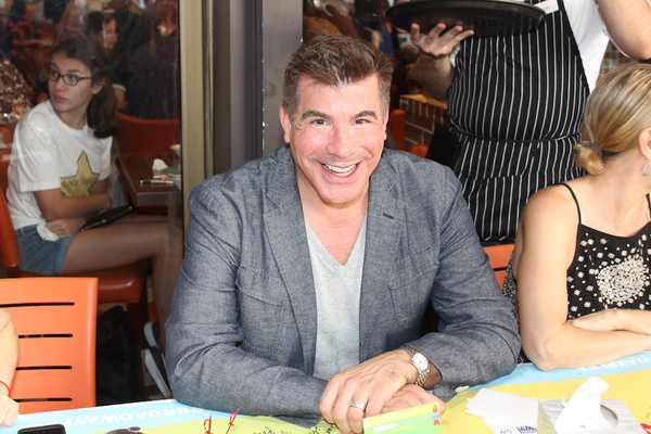 Photo Coverage: Meet the Celebrities at the 2017 BC/EFA Flea Market Autograph Table! Image