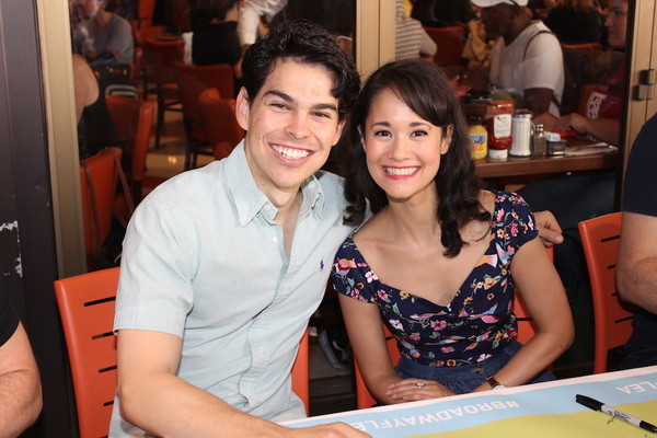 Photo Coverage: Meet the Celebrities at the 2017 BC/EFA Flea Market Autograph Table! Image