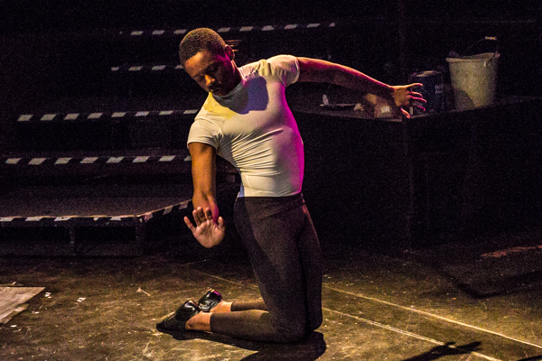 Photo Coverage: First Look at Evolution Theatre Company's TRAVELING Image